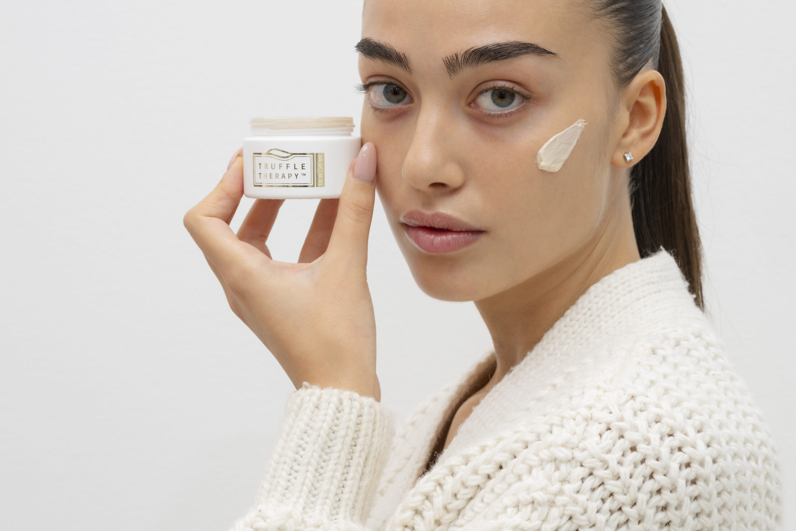 Truffle Therapy Dew Day Crème – Hidratáló Nappali Arckrém termékkép – DSC 3800 scaled