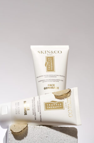 Truffle Therapy Exfoliating Face Gommage – Krémes Hámlasztó Arcradír termékfotó – SKINCO23276 1 scaled