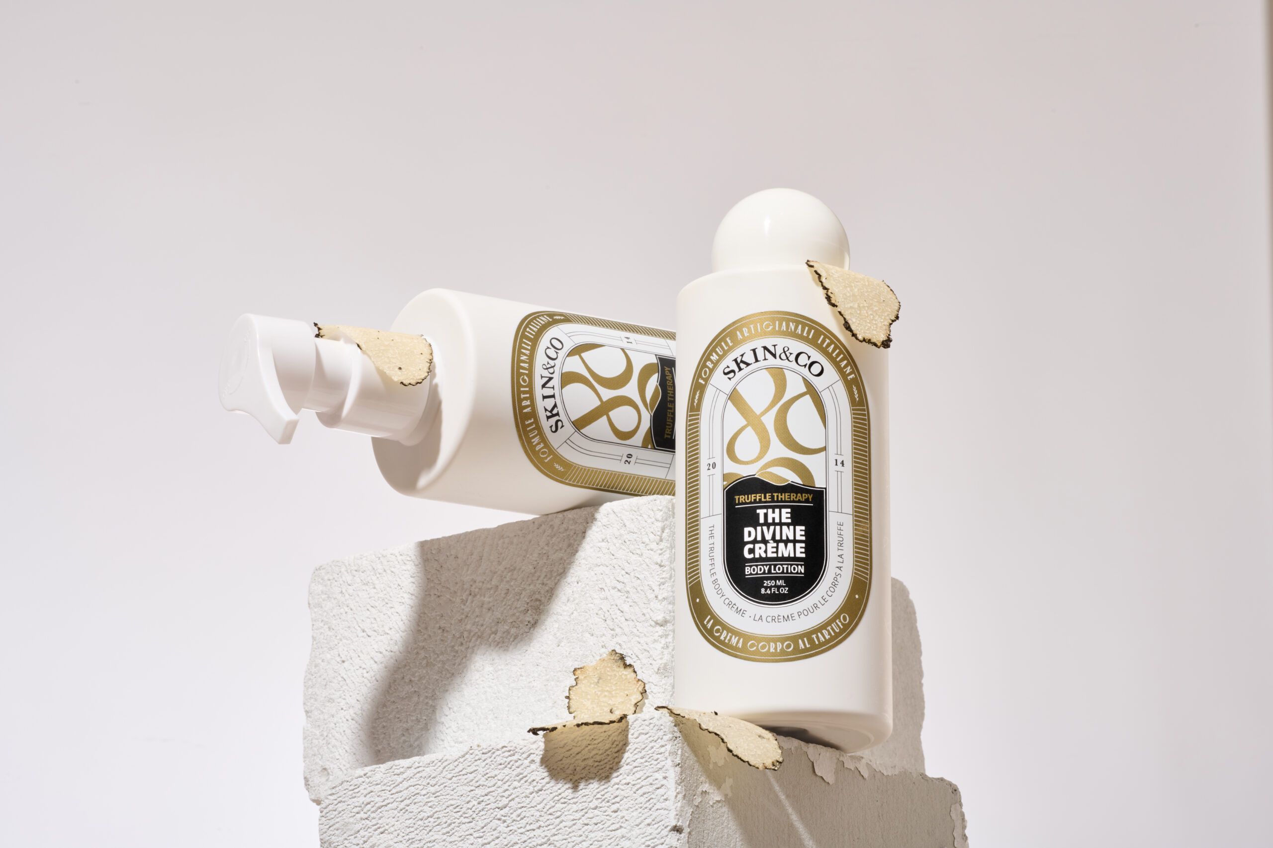 The Divine Crème Body Lotion – Testápoló termékkép – SKINCO23419 scaled