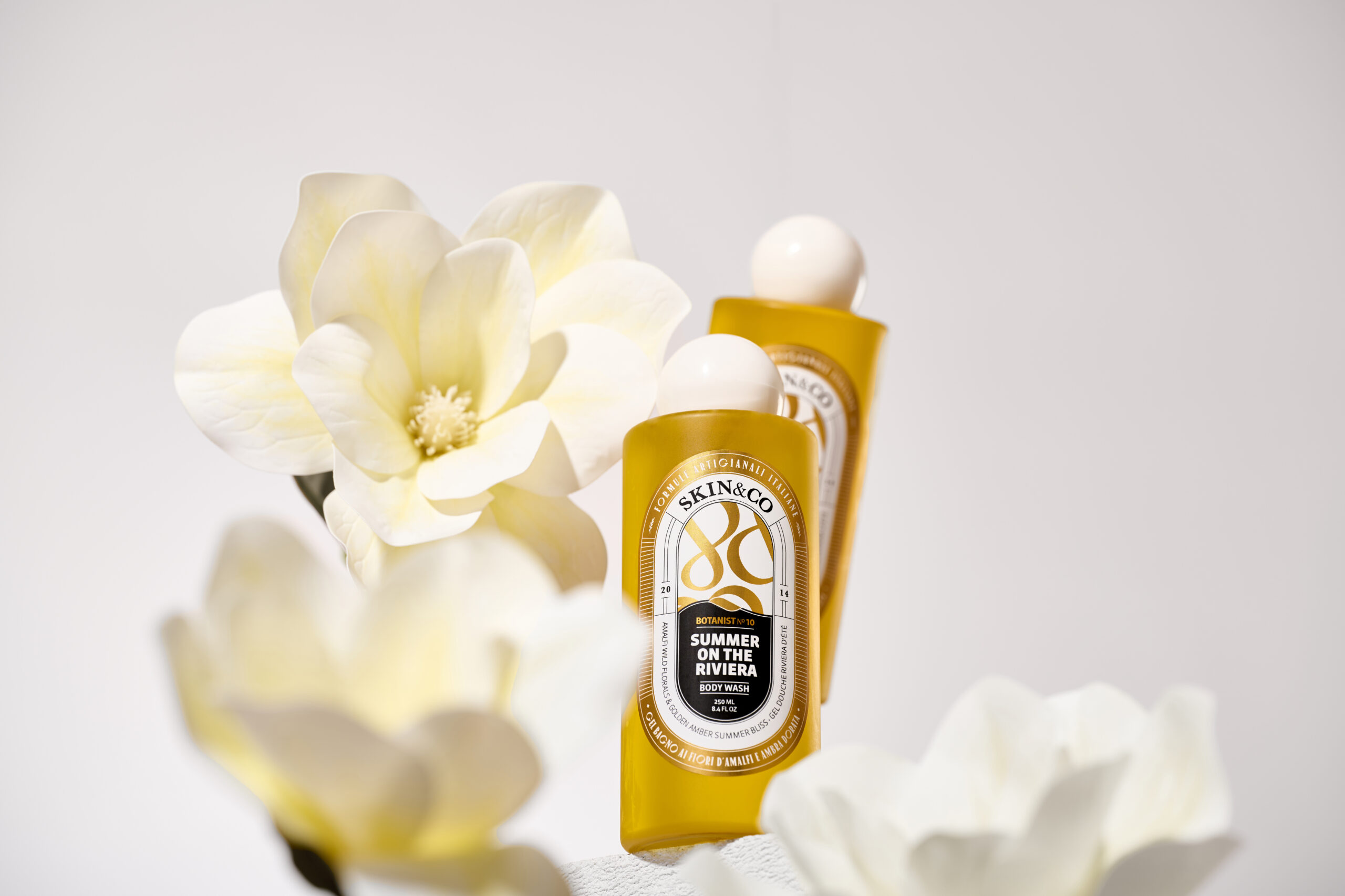 Summer On The Riviera Body Wash – Tusfürdő Virágok és Pisztácia termékkép – SKINCO24102 scaled