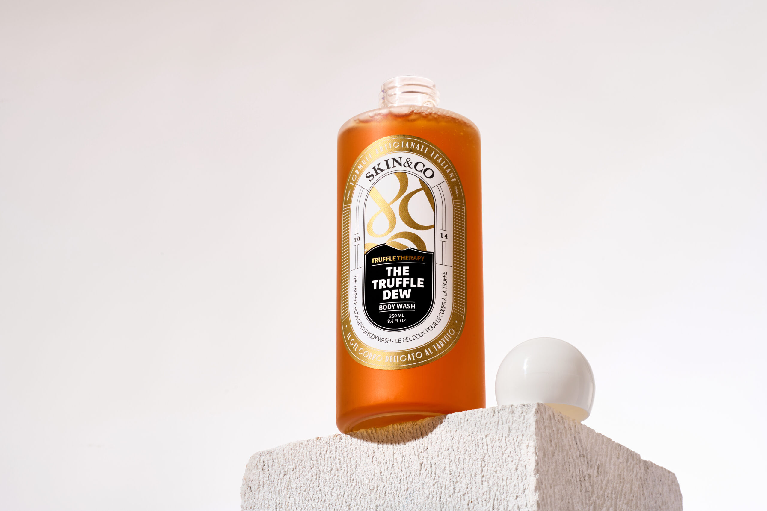 The Truffle Dew Body Wash – Tusfürdő termékkép – SKINCO27327 scaled