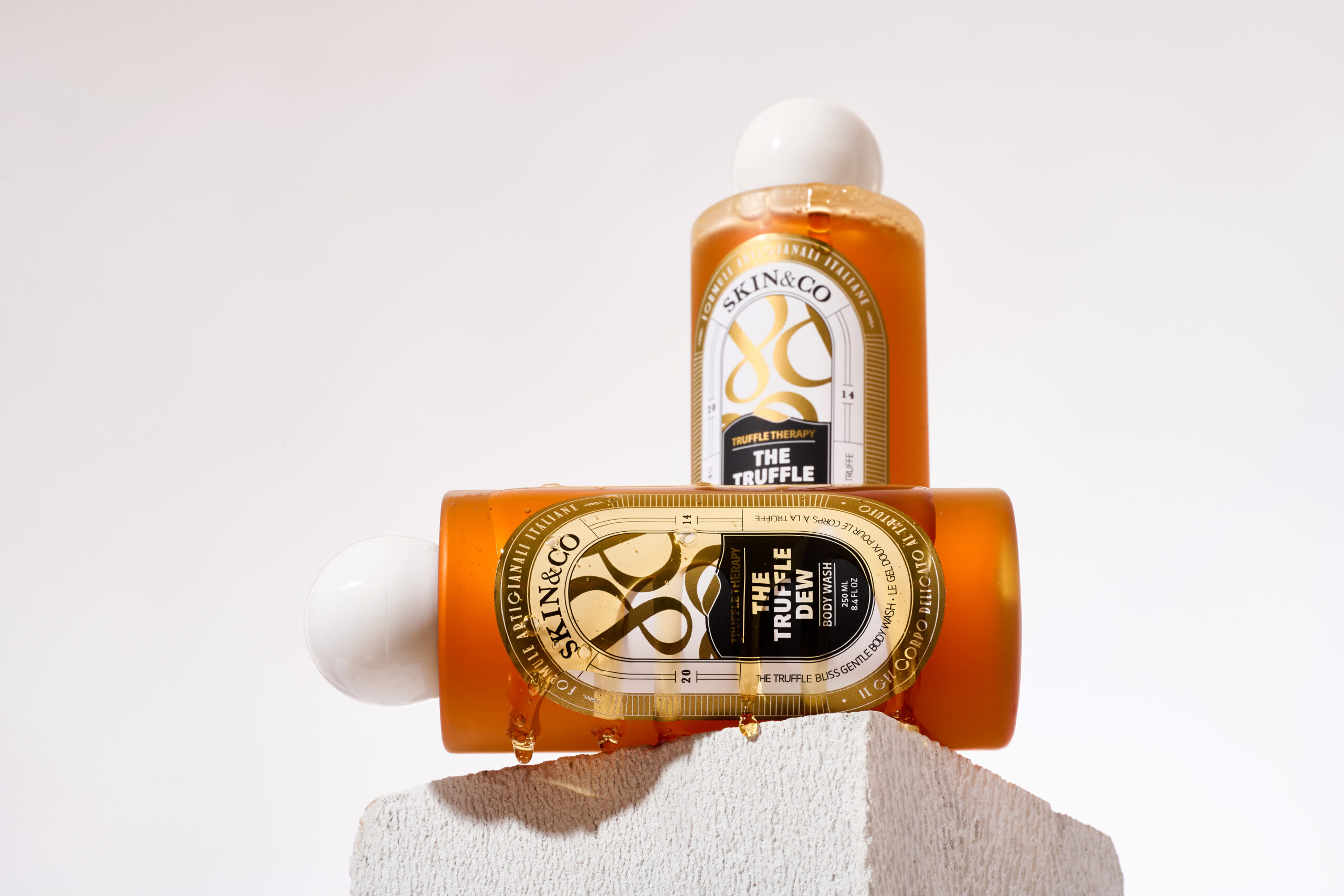 The Truffle Dew Body Wash – Tusfürdő termékkép – SKINCO27333 scaled